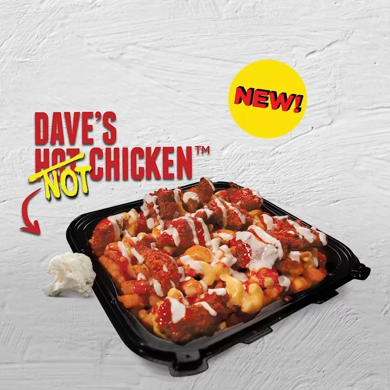Large Top-Loaded Spicy Buffalo Cauli Mac at Dave's Hot Chicken